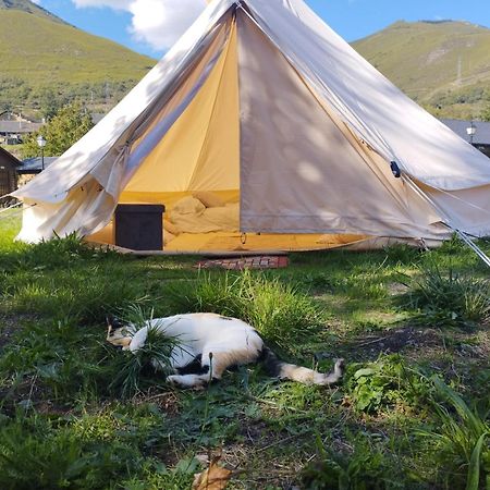 Camping La Zarapica - Palacios Del Sil Екстериор снимка