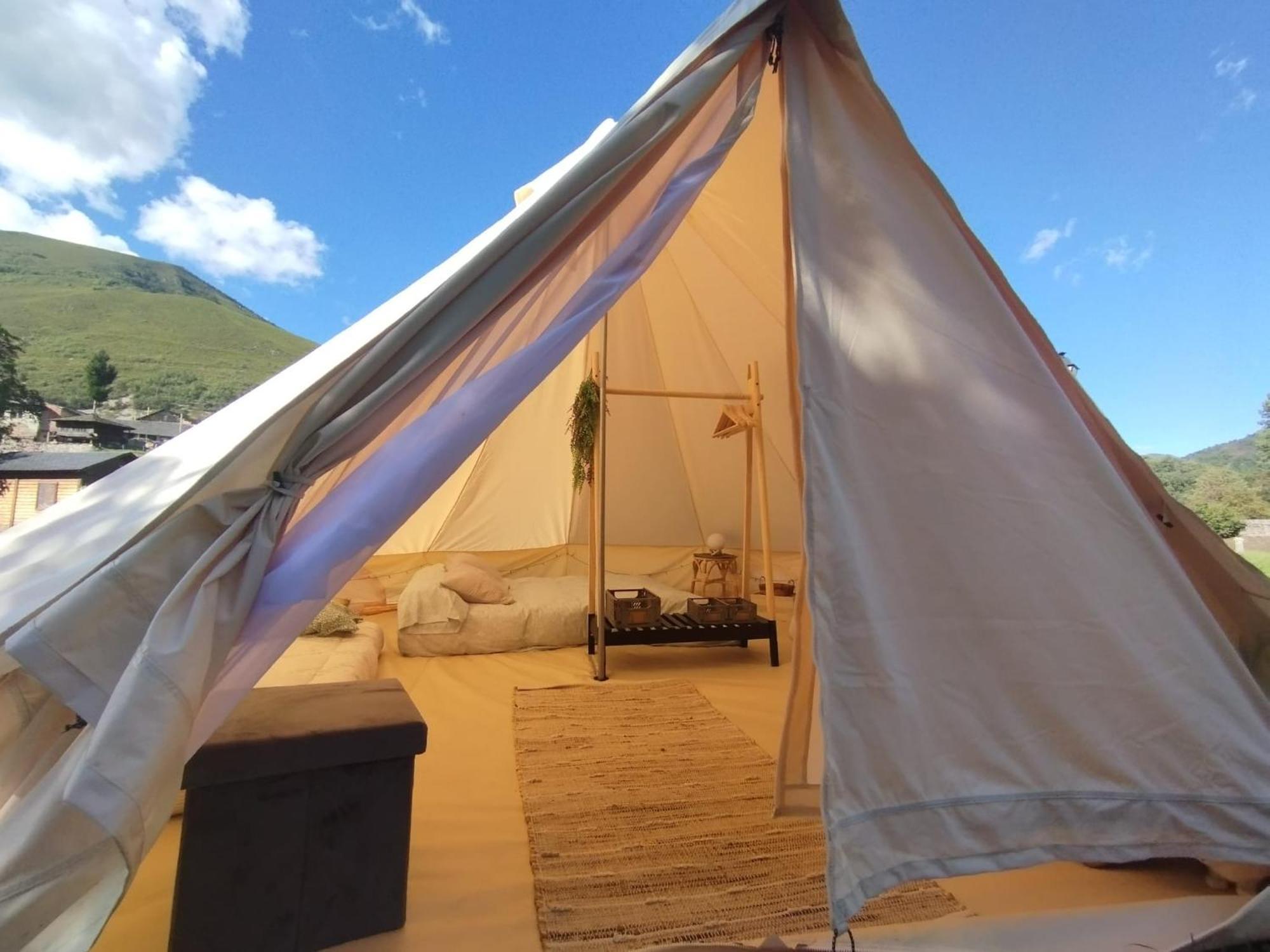 Camping La Zarapica - Palacios Del Sil Екстериор снимка